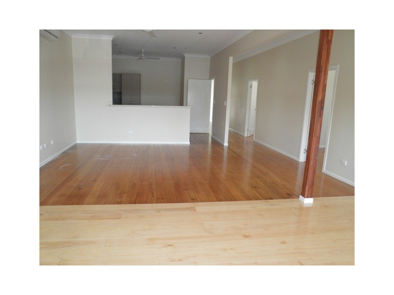 33 Herbert Street, Bowen QLD 4805