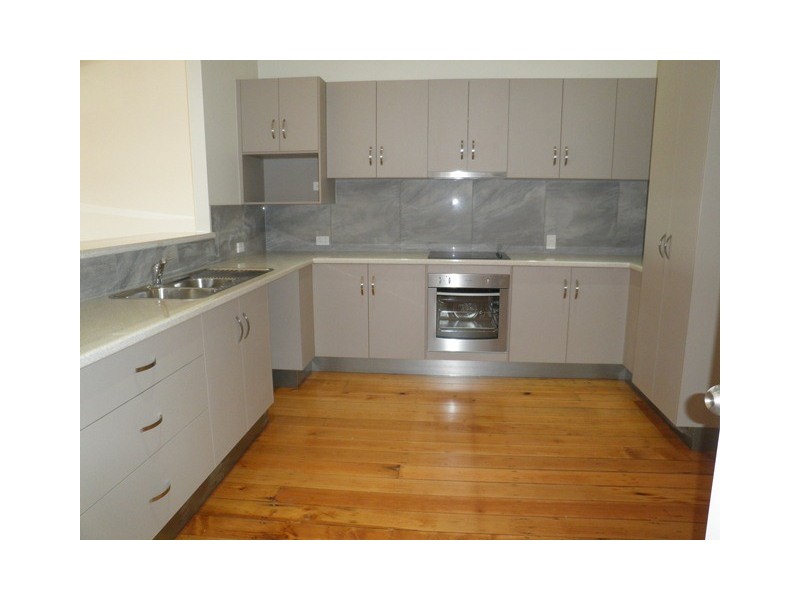 33 Herbert Street, Bowen QLD 4805