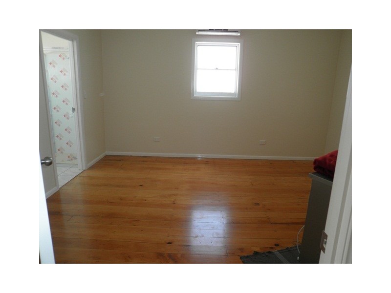 33 Herbert Street, Bowen QLD 4805