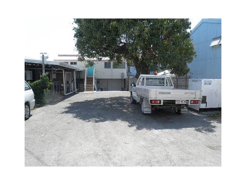 33 Herbert Street, Bowen QLD 4805