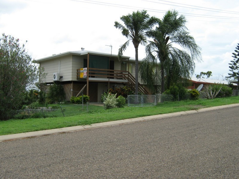 11 Parkinson St, Collinsville QLD 4804