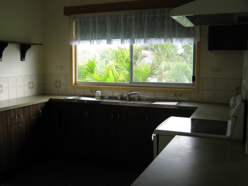 11 Parkinson St, Collinsville QLD 4804