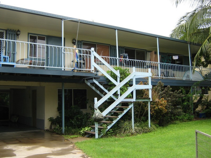 87 Horseshoe Bay Rd, Bowen QLD 4805