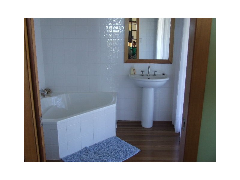 55 Adelaide Tce, Bowen QLD 4805