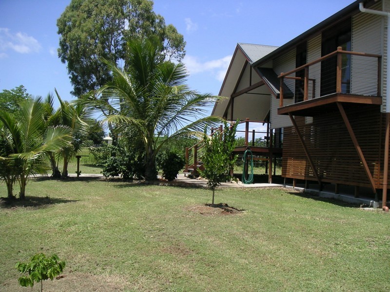 55 Adelaide Tce, Bowen QLD 4805