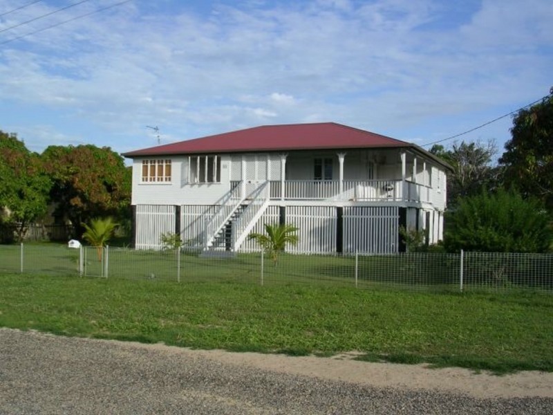 55 Livingstone St, Bowen QLD 4805