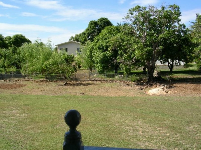 55 Livingstone St, Bowen QLD 4805