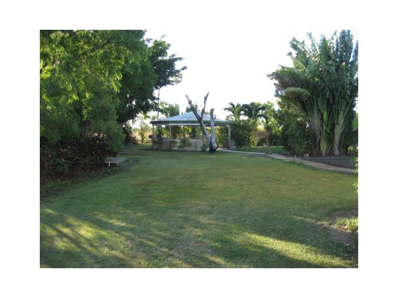 18588 Bruce Hwy, Bowen QLD 4805