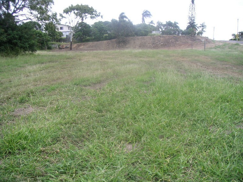 Cnr Queens Rd and Kings St, Bowen QLD 4805