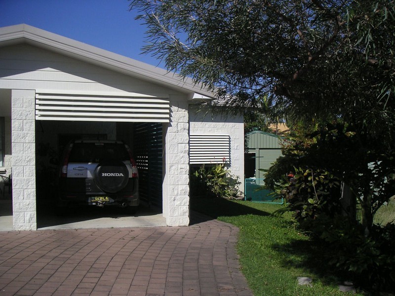 2/5 Lotus Lane, Bowen QLD 4805