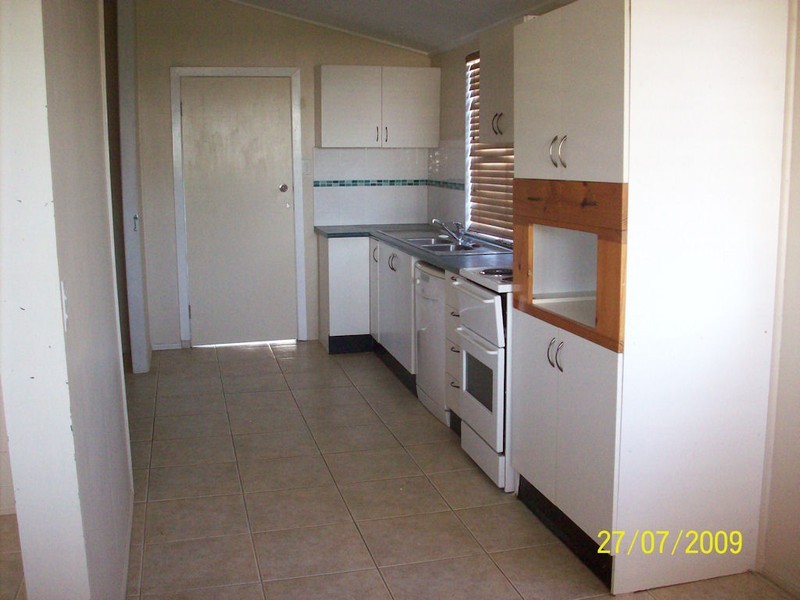 53 Whyte Ave, Brisk Bay QLD 4805