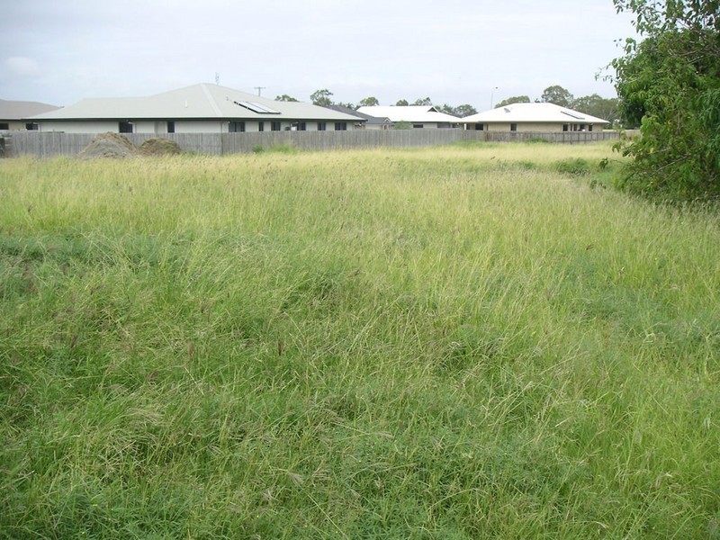 4 Catalina Ct, Bowen QLD 4805