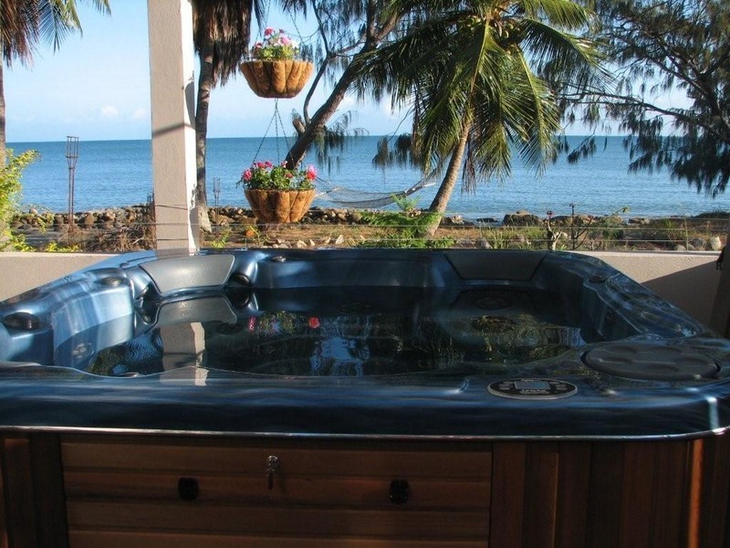 66 Horseshoe Bay Rd, Bowen QLD 4805