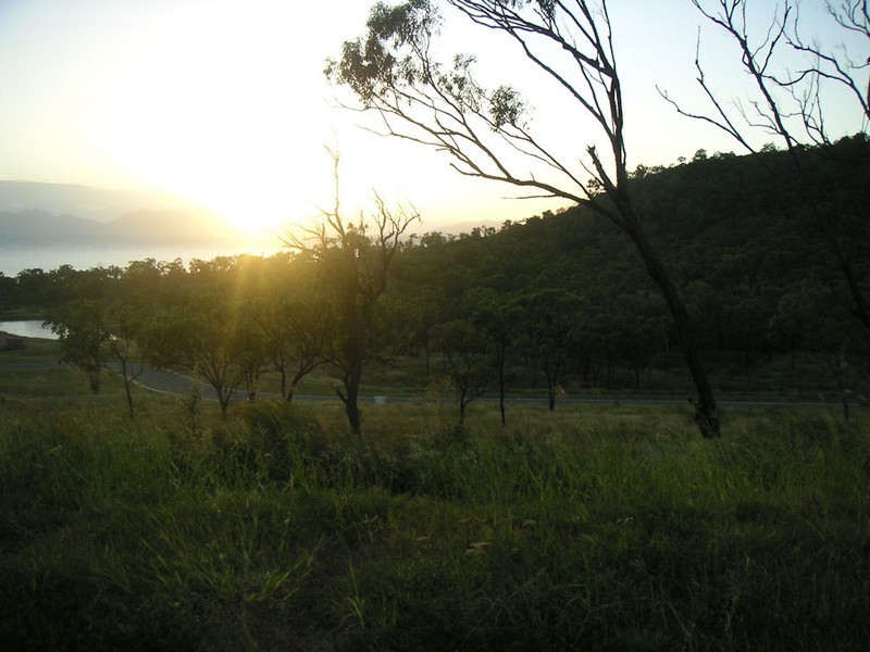 15 Grandview Tce, Bowen QLD 4805