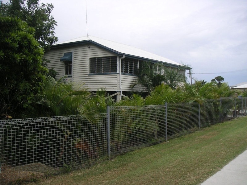 69 Leichhardt St, Bowen QLD 4805