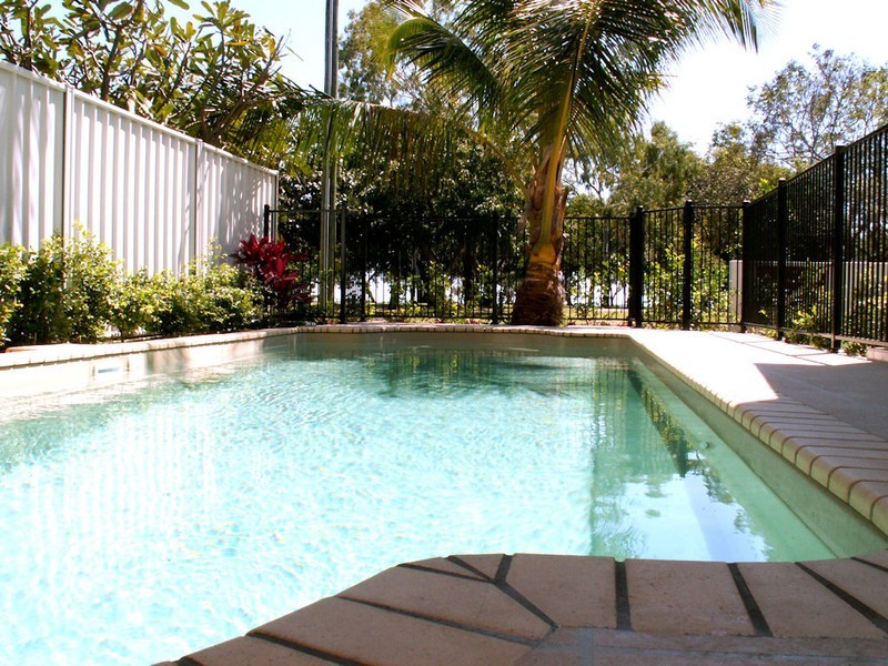 1/87A Horseshoe Bay Rd, Bowen QLD 4805