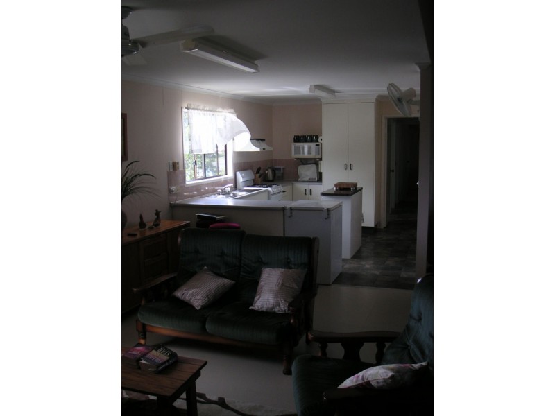 44 Mitchell St, Bowen QLD 4805