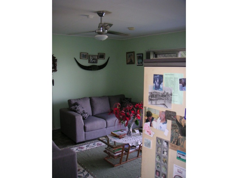 16 Wentworth St, Bowen QLD 4805