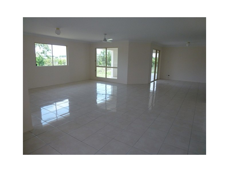 14 SILK ROAD, Bowen QLD 4805