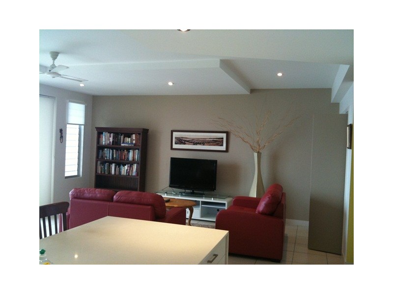 21/2b Horseshoe Bay Road, Bowen QLD 4805