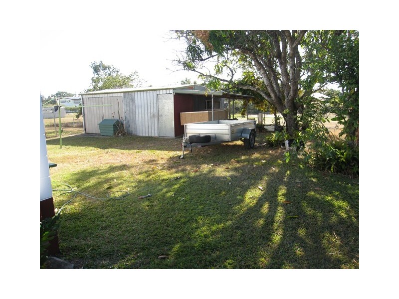 8 Korah Street, Bowen QLD 4805