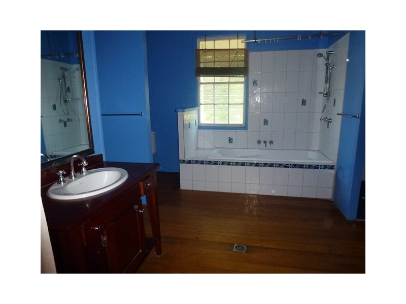 68 Tracey Street, Bowen QLD 4805