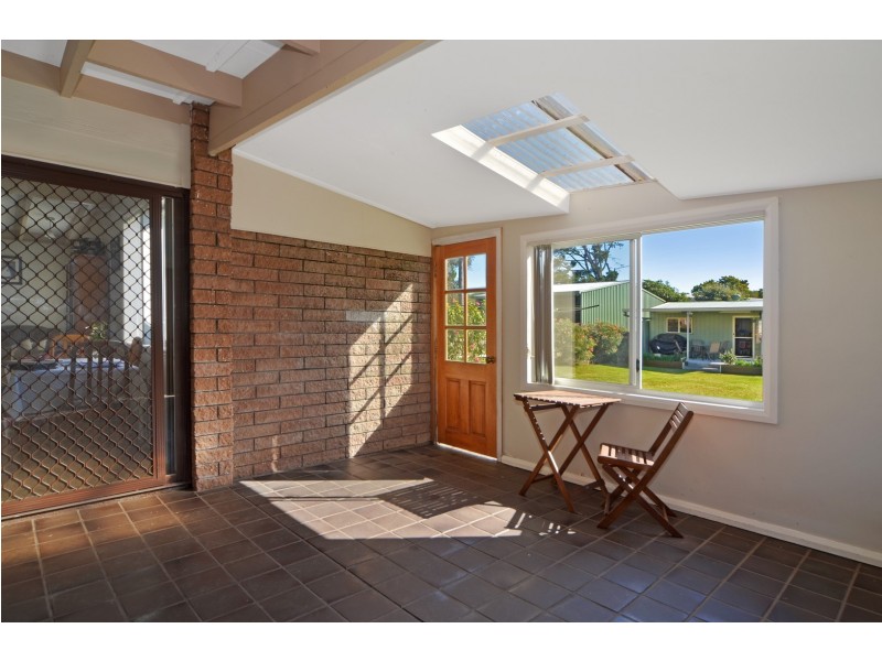 27 Comarong Street, Greenwell Point NSW 2540