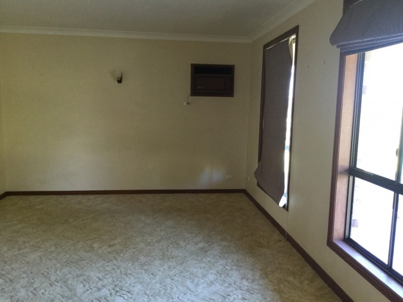 264B Princes Highway, Meroo Meadow NSW 2540