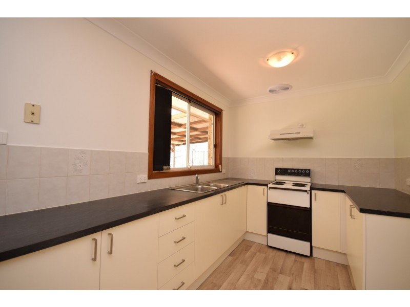 34 Peak Ave, North Nowra NSW 2541