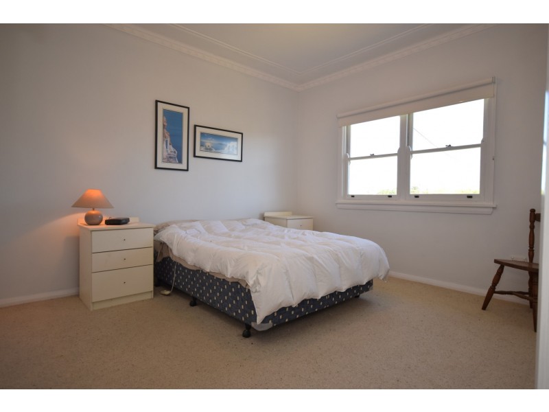 23 Tanang Street, Bomaderry NSW 2541