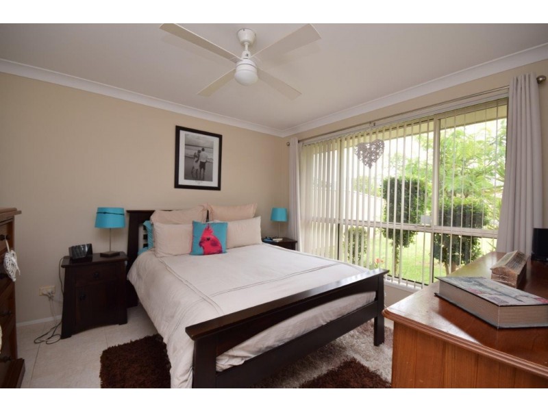 19 Lacebark Grove, Worrigee NSW 2540