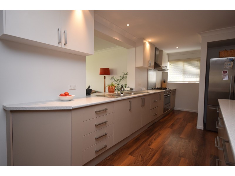 11 Evison Close, Cambewarra NSW 2540