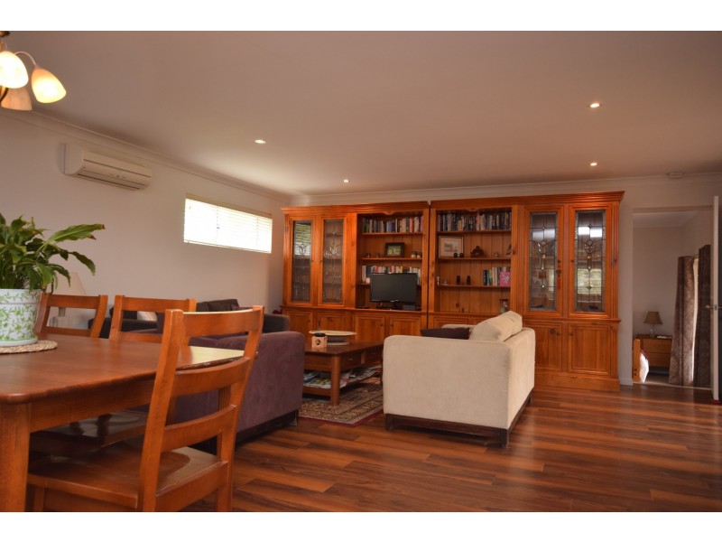 11 Evison Close, Cambewarra NSW 2540