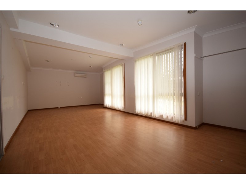 36 Park Road, Nowra NSW 2541