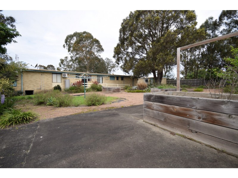 36 Park Road, Nowra NSW 2541