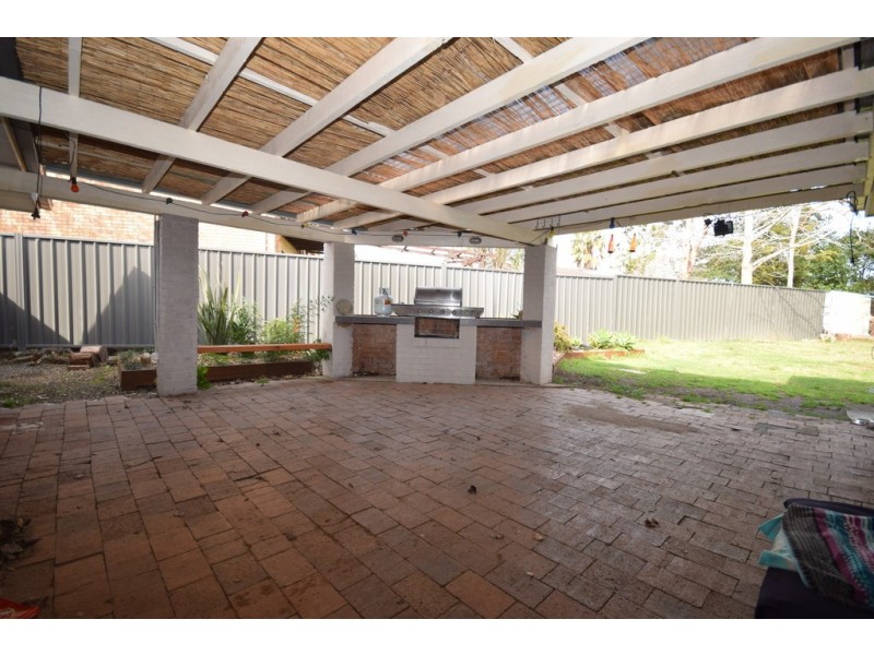 8 Purdie Crescent, Nowra NSW 2541