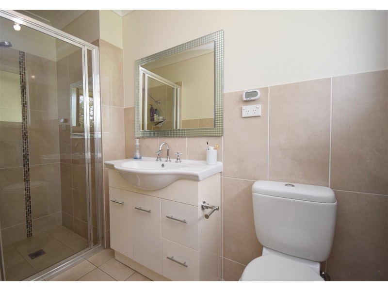 95B Jasmine Drive, Bomaderry NSW 2541