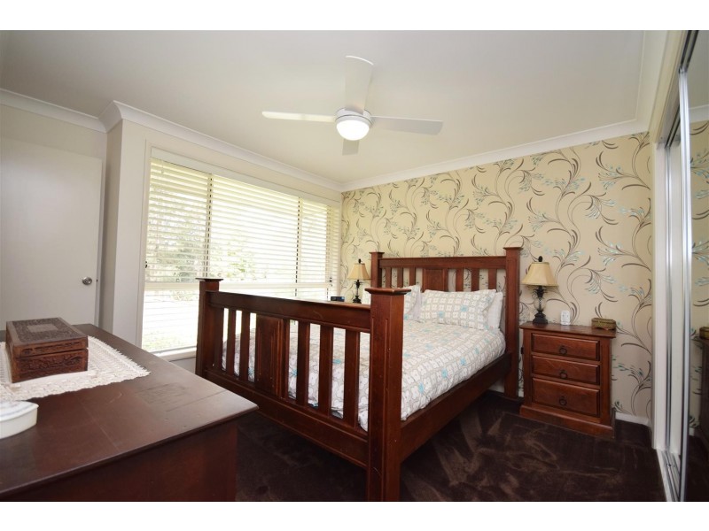 95B Jasmine Drive, Bomaderry NSW 2541