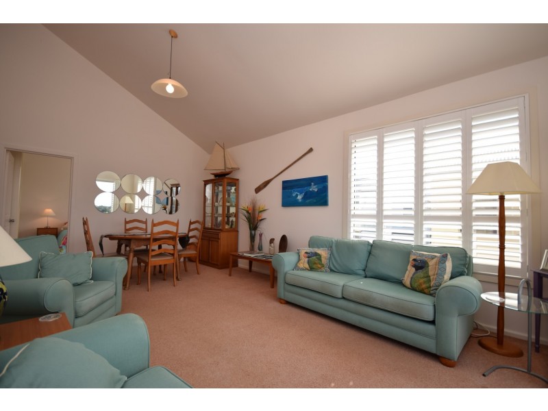 51 Adelaide Street, Greenwell Point NSW 2540