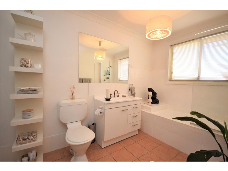 1 Coreen Close, North Nowra NSW 2541