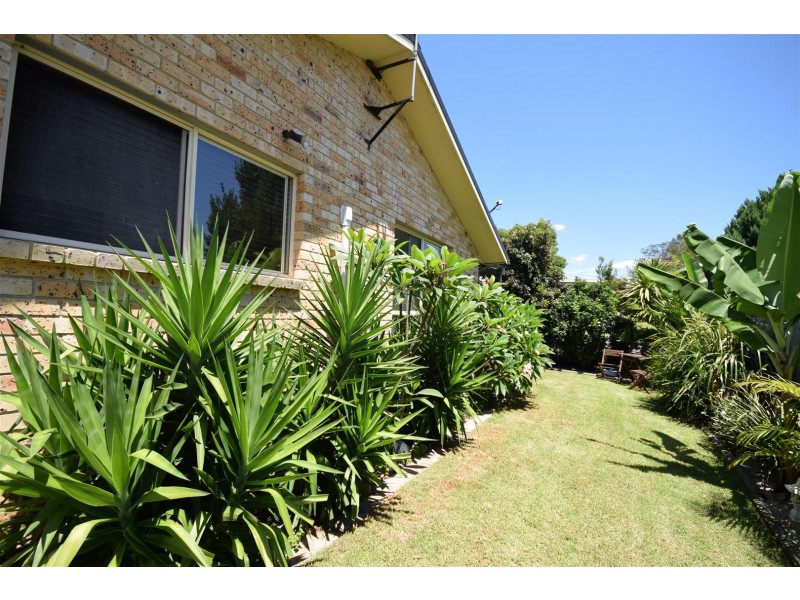 1 Coreen Close, North Nowra NSW 2541