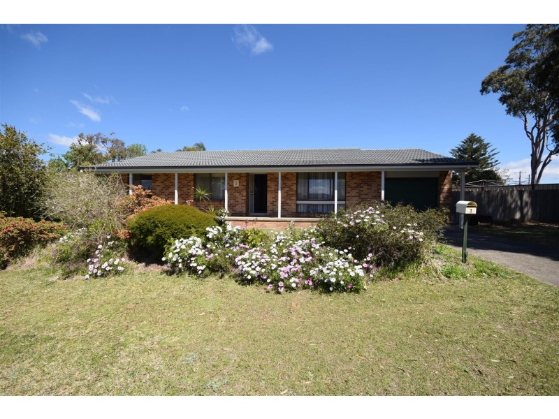 1 Clarke Avenue, North Nowra NSW 2541