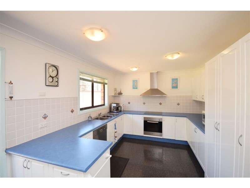 1 Clarke Avenue, North Nowra NSW 2541