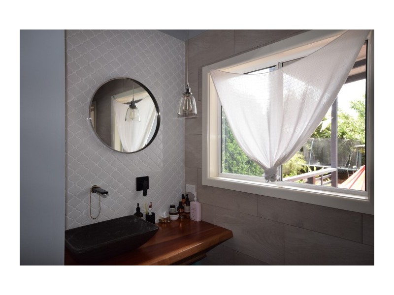 3 HUXLEY STREET, Nowra NSW 2541