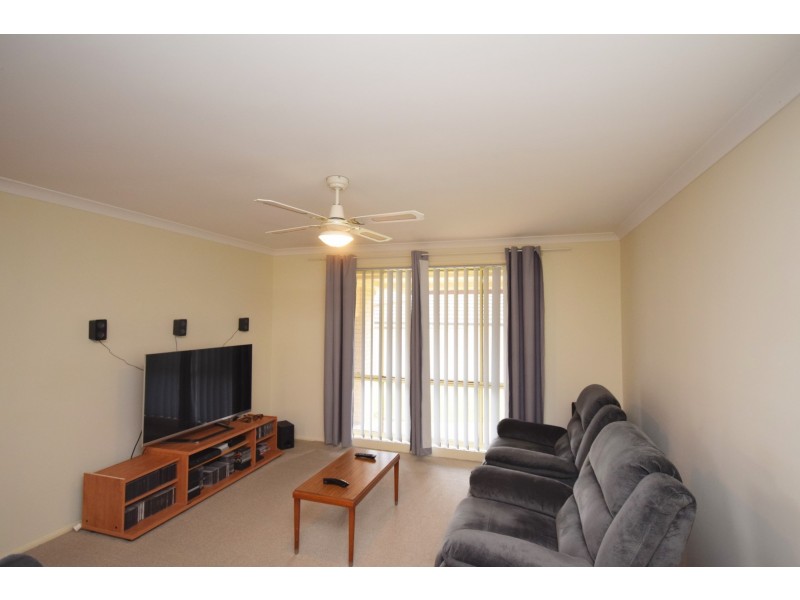 15 Warrigal Street, Nowra NSW 2541
