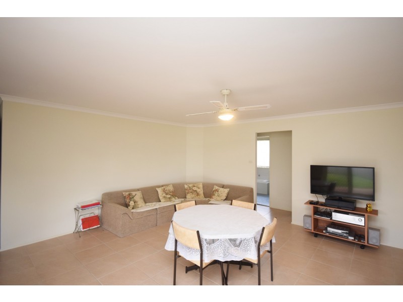 15 Warrigal Street, Nowra NSW 2541