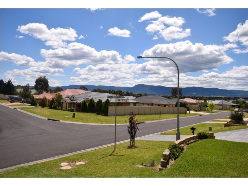 15 Warrigal Street, Nowra NSW 2541