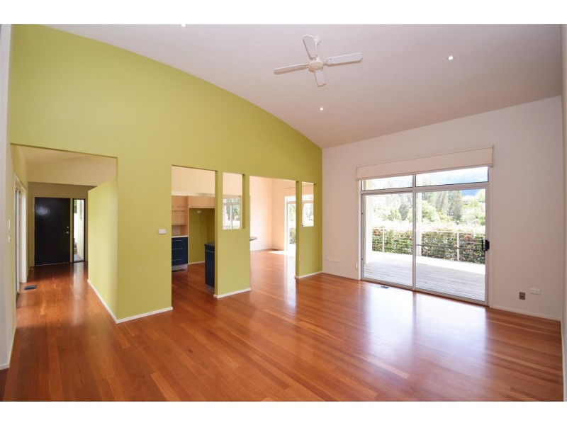 26 Goorama Drive, Cambewarra NSW 2540