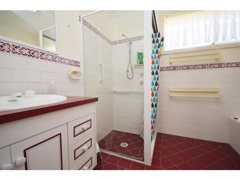 50 Coconut Drive, North Nowra NSW 2541