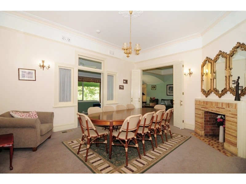 125 Brinawarr Street, Bomaderry NSW 2541